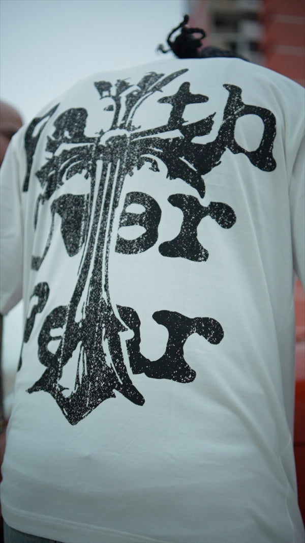 UNCOMMON CHROME TEE